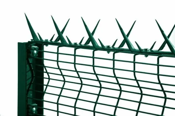 Sabre Spike Plastic Coated PreGalv 1.5m Green