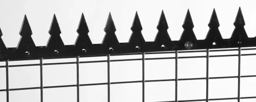 spear spike, razor spike, plascoat black